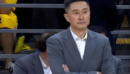 MK体育登录入口-杜锋有点措手不及！|中国男篮|广东队|崔永熙|焦泊乔|尼基_新浪体育_新浪新闻