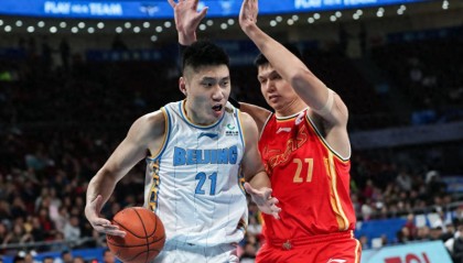 MK体育-李根队友加盟NBL，苏群谈升降级杜绝假球，福建签下场均25分猛将